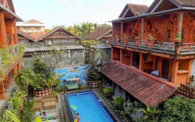 Hotel Lumbung Sari Legian