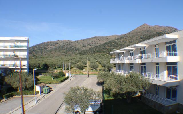 Rescator Resort 330 in Roses