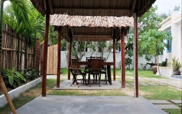 Local Beach Homestay