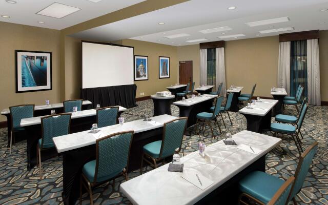 Embassy Suites by Hilton Atlanta Airport