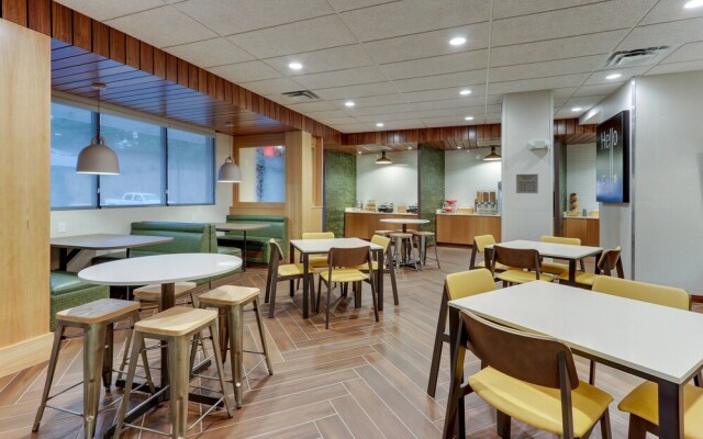 Fairfield Inn & Sts Avl Weaverville