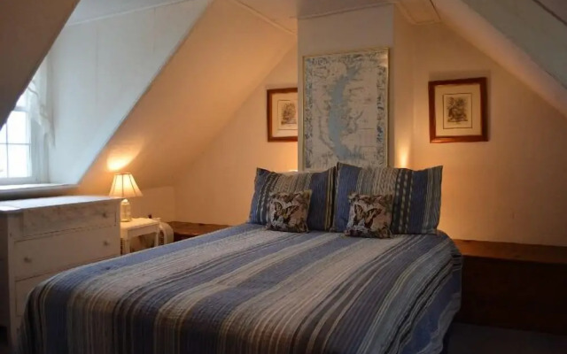 Black Walnut Point Inn