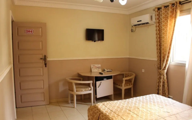 Indra Hotel