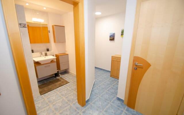 Panorama Apartments Bruck TOP 2