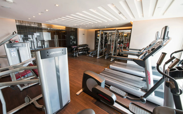Centro Al Manhal by Rotana