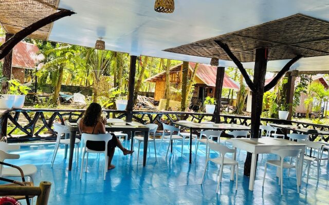 Playa Del Fuego Beach Hostel and Resort