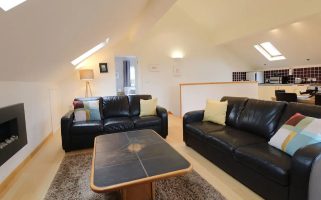 Cholwell Barn Apartment