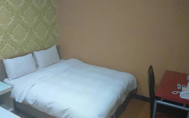 Baoshan Hotel