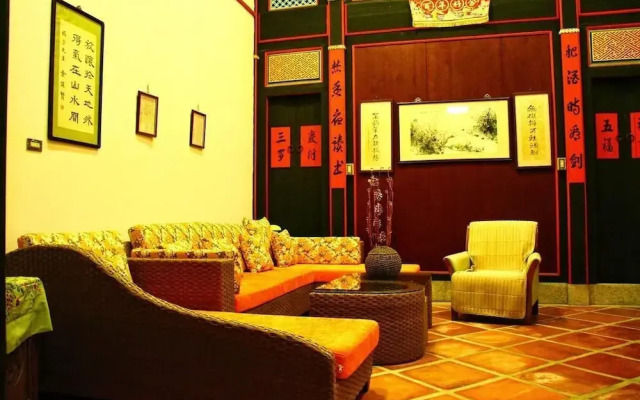 No. 85 Shuitou B&B