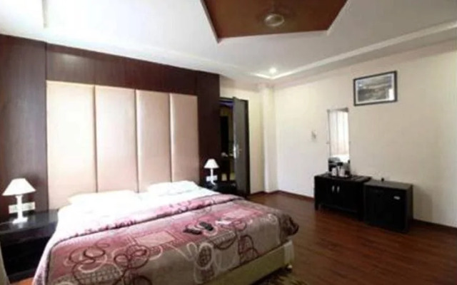 Hotel Vipul Grand