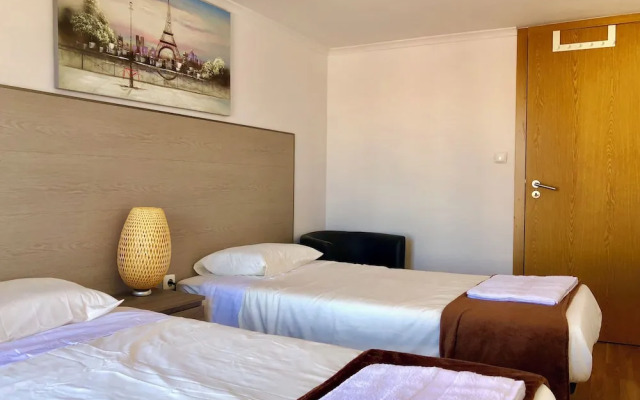 Room-3lisbon Downtown Private Bedroom Ri