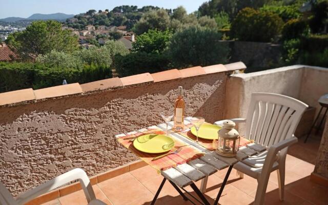 Haut de villa en duplex T2 avec terrasse vue rade