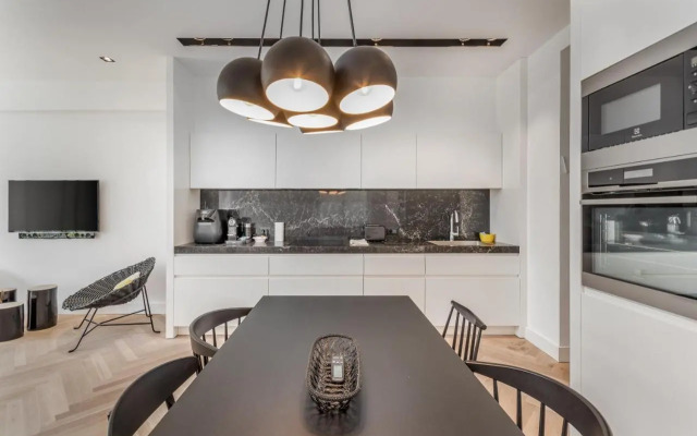 Stunning and design 2BDR Apartment