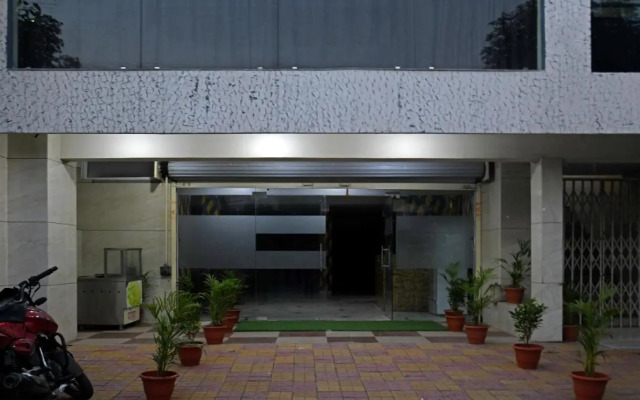 Treebo Trend Royal Empire Indore