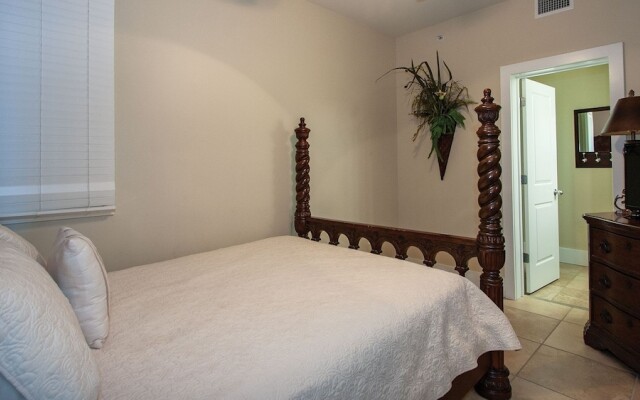 Crd0202 4 Bedroom Condo