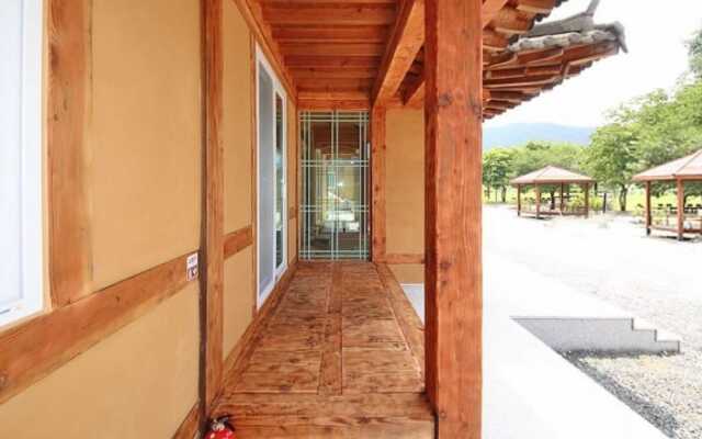 Yangyang Geumpurae Pension