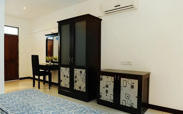 Dons Beach Hotel