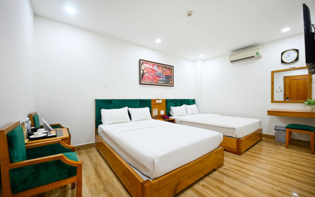 Vivian Hotel Saigon Airport