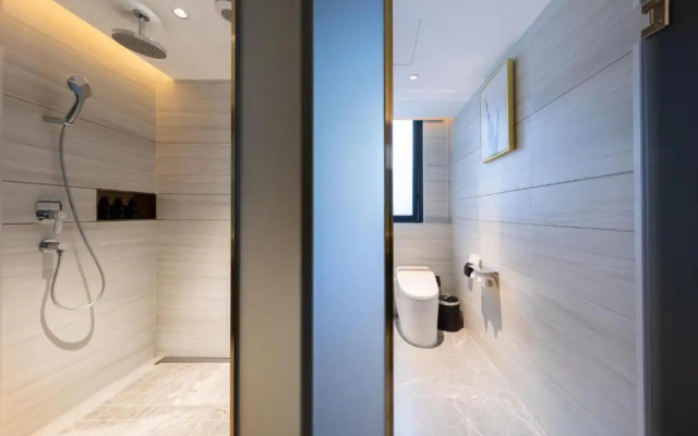 PLUS Yishang Hotel (Wanlvyuan Store of Haikou International Trade)