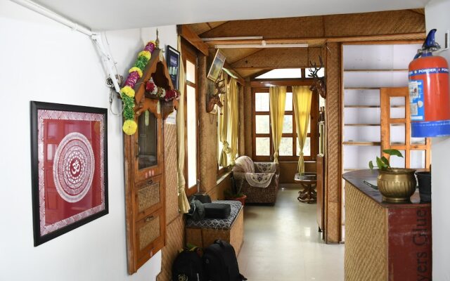 Hotel Shivay