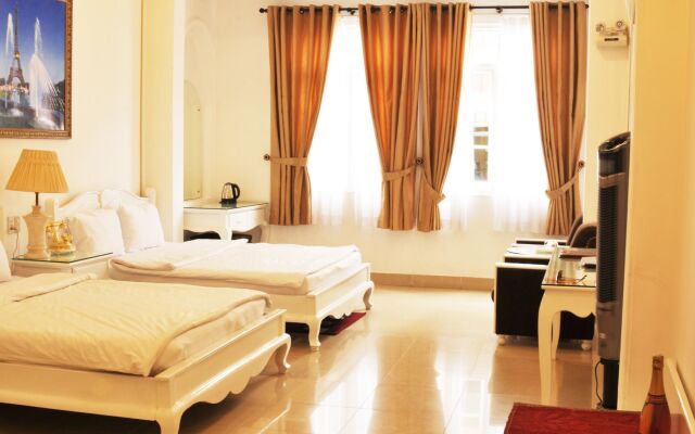 Tulip Hotel