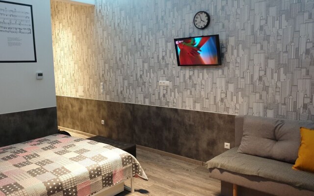 Elvis Apartment