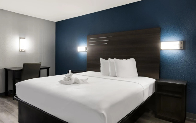 Suburban Studios Hinesville - Fort Stewart Area