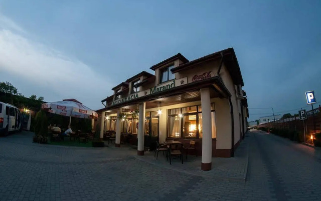 Hotel Marand