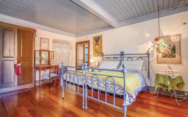 Nice Home in Pella -no- With 3 Bedrooms and Wifi