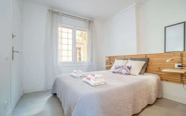 Apartment in Empuriabrava Near Sandy Beach