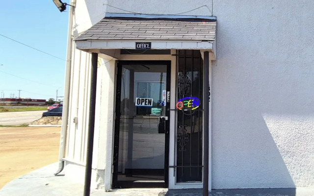 Exclusivo Inn by OYO Grand Prairie, TX