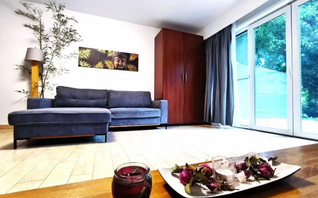 Caesar Residence