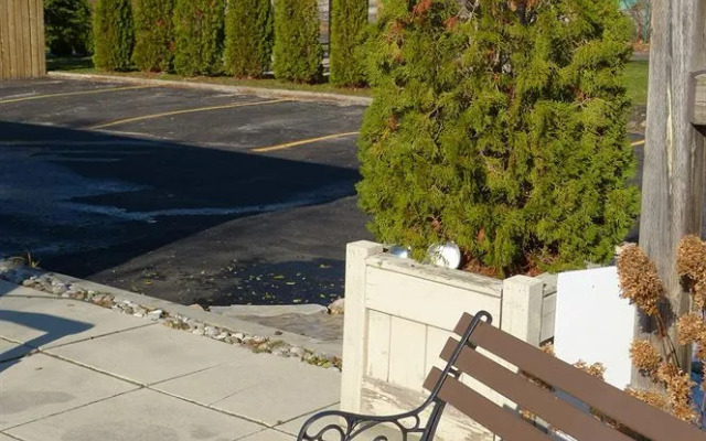 Oasis by the Bay Vacation Suites