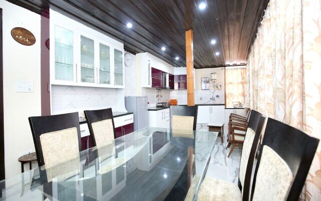 OYO 12243 Home Luxurious 3BHK Villa Longwood