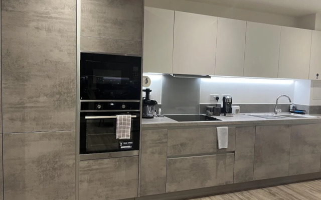 Riverside Retreat in Barking
