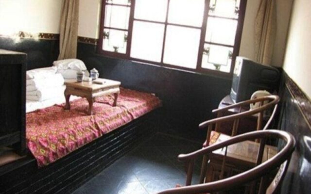 Long Ding Sheng Hotel