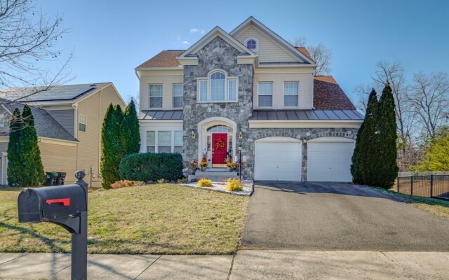 Spacious Woodbridge Home Near Leesylvania Park!