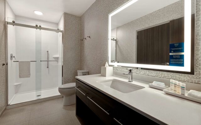Home2 Suites by Hilton Lincolnshire Chicago