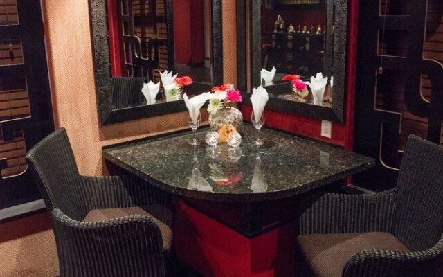 Mariaggi's Theme Suite Hotel & Spa