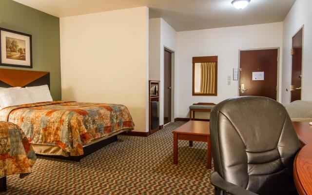 Clarion Inn & Suites Weatherford South