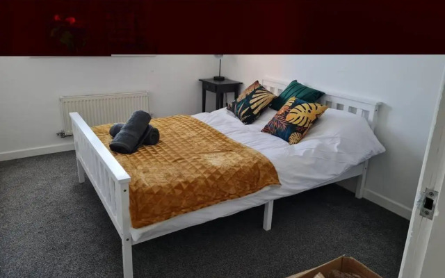 Cherry Tree, Centrally Located Warrington Town Centre