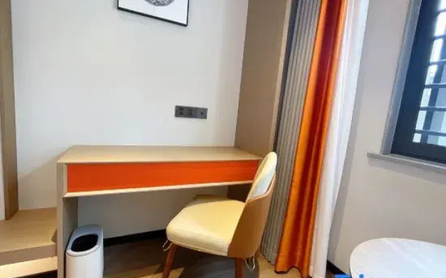 Mengjing Wangjia Hotel (Lancang Bus Station)