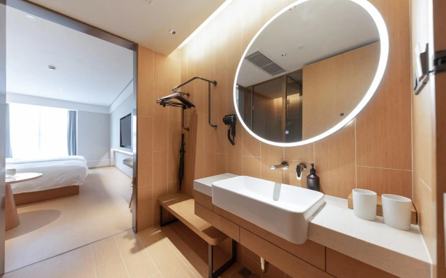 Ji Hotel Shanghai Changshou Road Yaxin Life Plaza