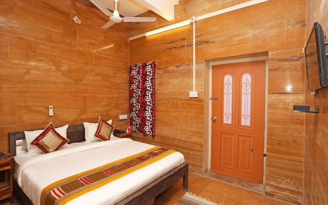 Hotel Heera Court