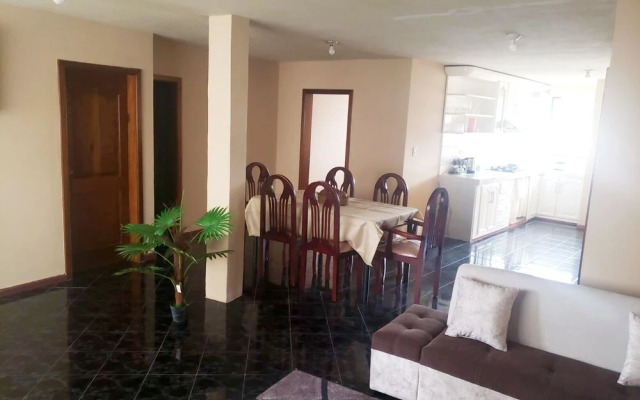 Apartamento 3 habitaciones y parqueo