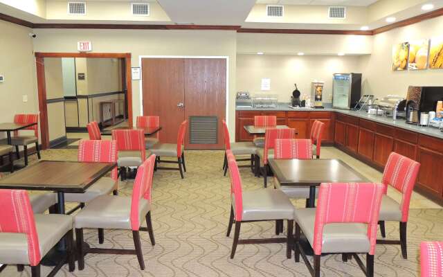Comfort Suites Twinsburg
