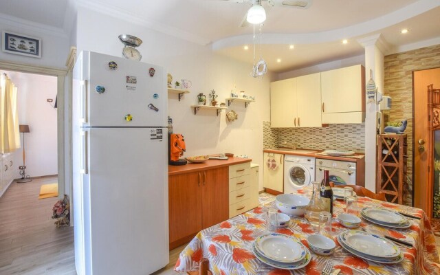 Nice Apartment in Ricadi With Wifi and 2 Bedrooms