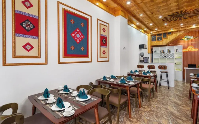 July Hotel Central Sapa
