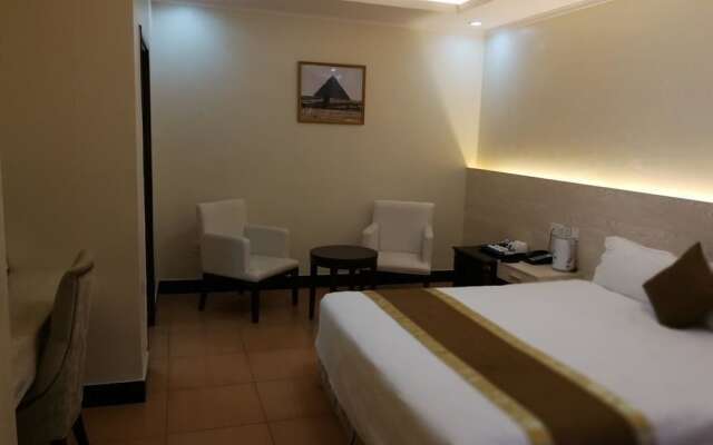 Nanjing Restaurant & Motel