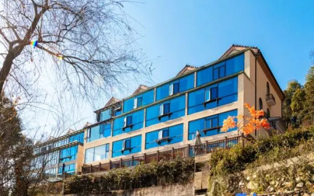Yichun Huge Hot Spring Holiday Villa